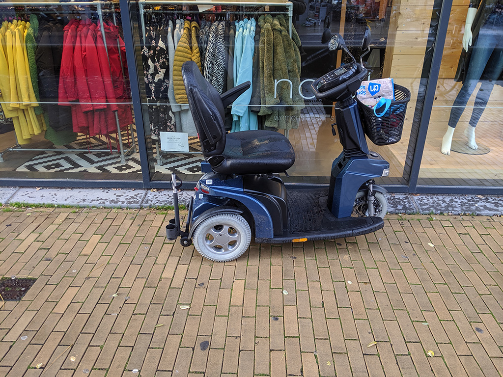 Scootmobile by Adriaan Holsappel